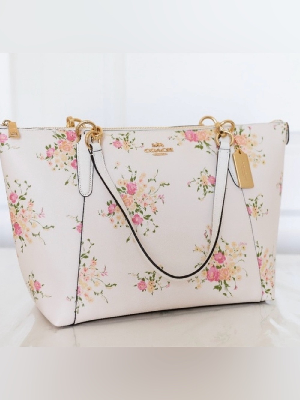 COACH Ava Floral Bundle Bouquet Print Tote Bag Purse